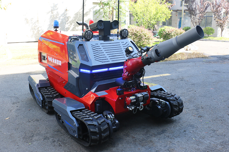 四驅(qū)全地形滅火機(jī)器人